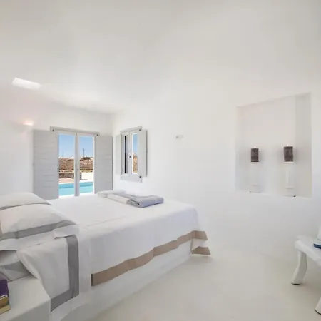 Doma Parikia (Paros)